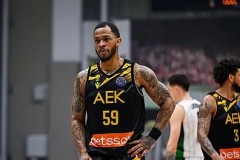 NBA火箭与鹈鹕2换1交易：范弗利特或加盟鹈鹕，勇士新援增强争冠力